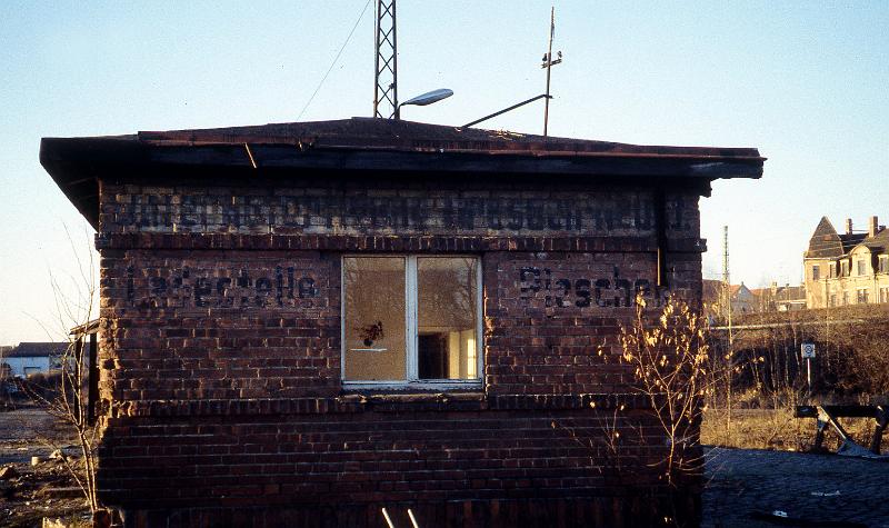 Dresden-Pieschen, Harkortstr., 1.2.1997.jpg - Güterabfertigung Dresden-Neust. - Ladestelle Pieschen